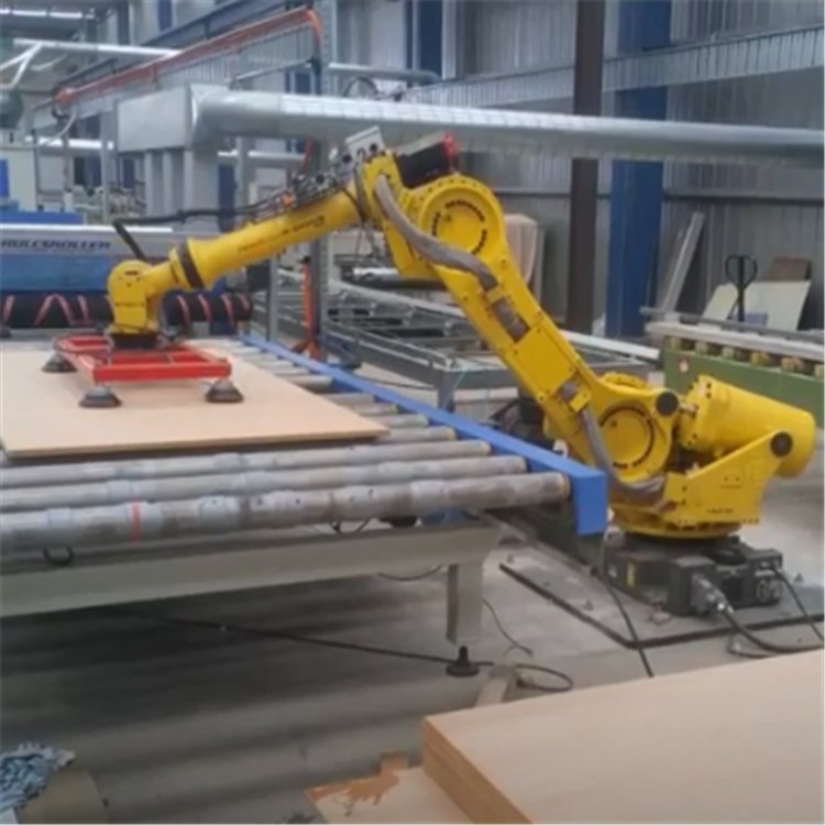 智能高效，引领变革 KUKA卸码垛机器人实现每小时十吨糖的高效码垛